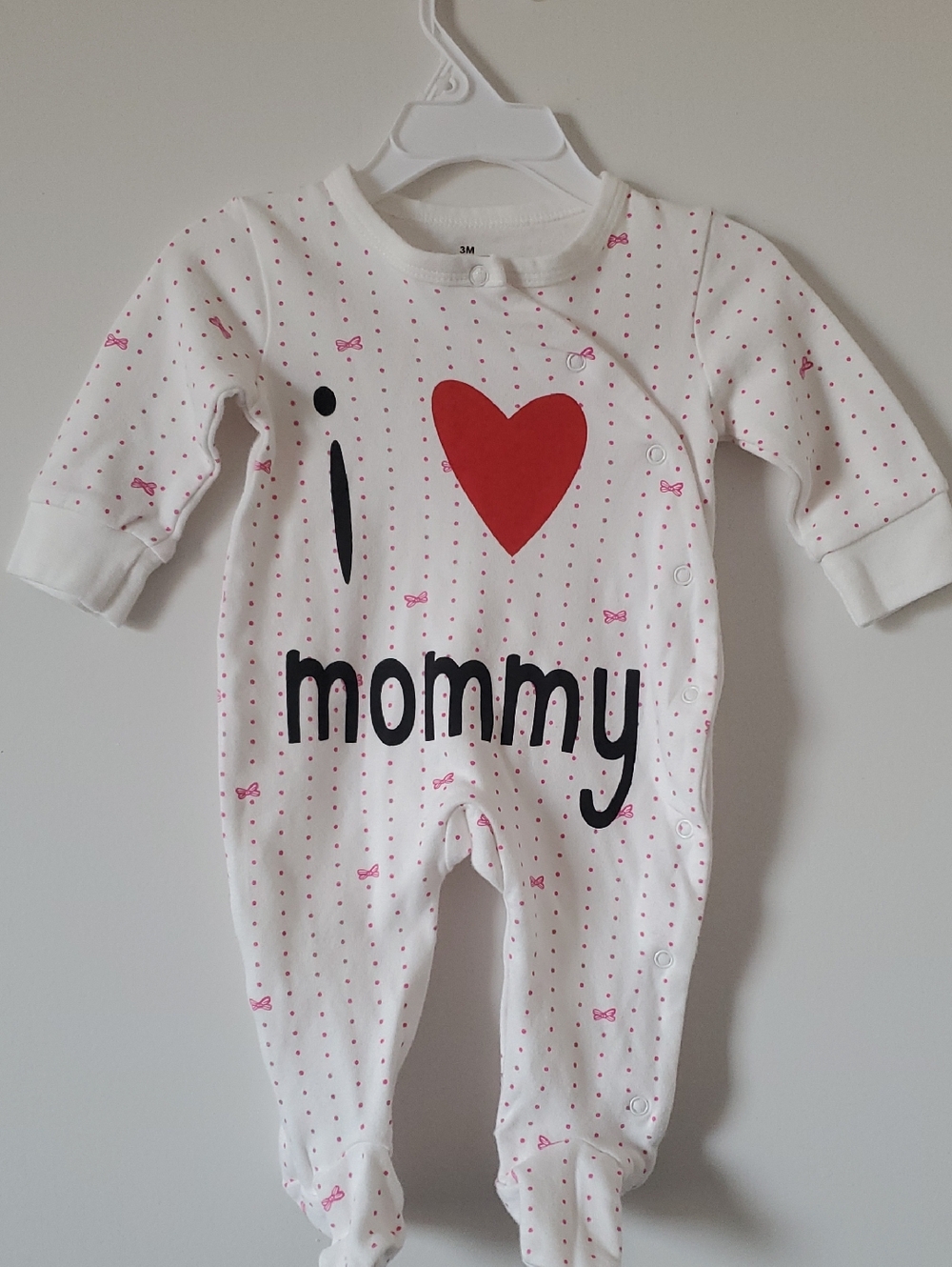 NWOT White "I Love Mommy" Baby Footed Sleeper Baby Girl Size 3 Months